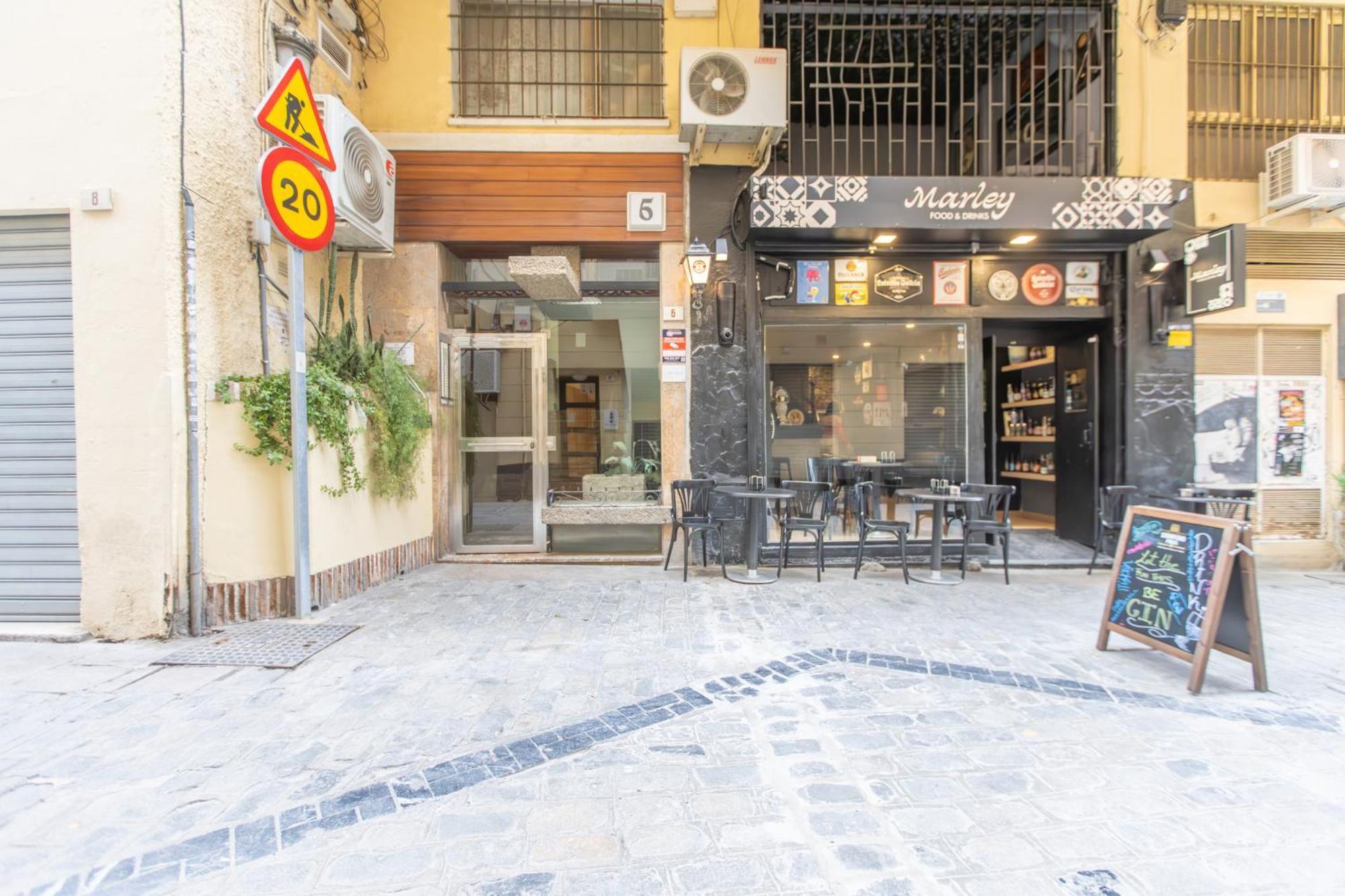 Homely Malaga San Juan De Letran Plaza De La Merced 外观 照片